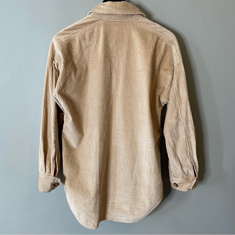 2/$25 Aritzia The Group Babaton Graydon Corduroy Button Up Shirt - Picture 7 of 7